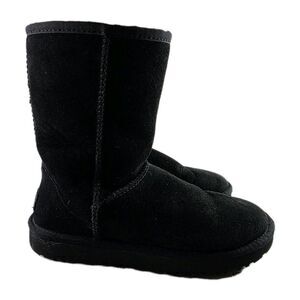 UGG Australia Classic Short II Woman's Boots Size 7 US - Black
